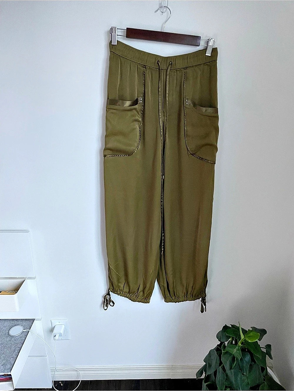 Anthropologie Satin Silk jogger pants Olive Jogger Pants Size XS Like New
